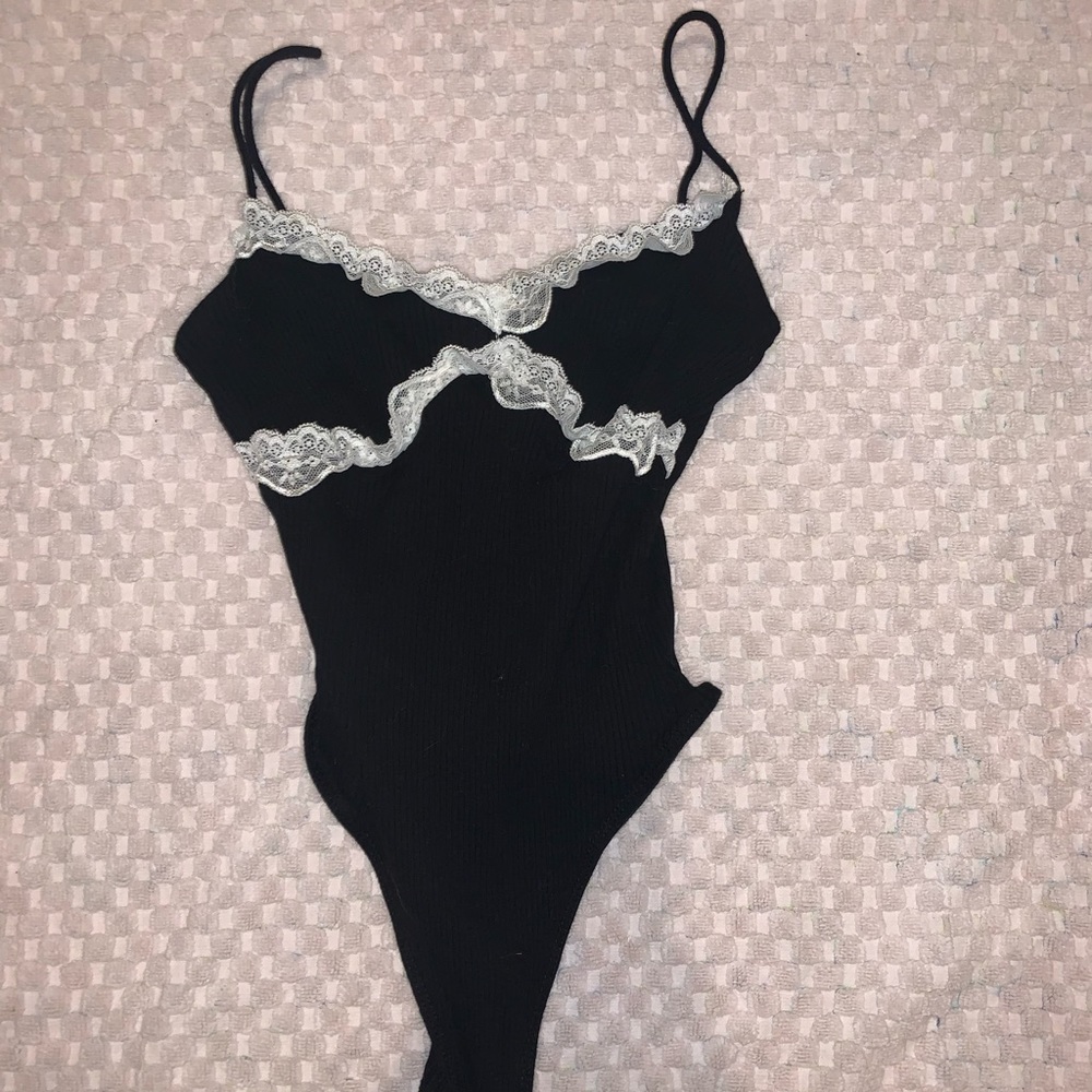 SHEIN ONE PIECE BLACK&WHITE TOP ❤️